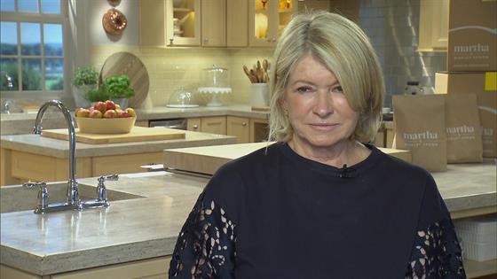 Martha Stewart & Snoop Dogg Going Into Weed Business?