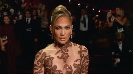 GLAMBOT: Jennifer Lopez | Golden Globes 2026