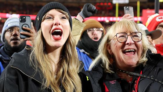 Taylor Swift & Travis Kelce’s Moms Make Joint Appearance at Sundance Film Festival 2026