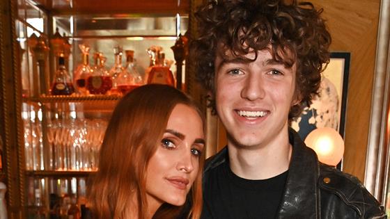 Ashlee Simpson Reveals Her, Pete Wentz's 17-Year-Old Son Is Following ...